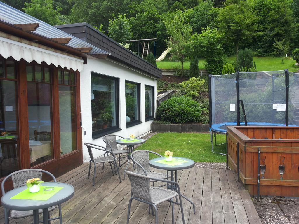 Pension "Dorfkrug" Winterberg Ngoại thất bức ảnh